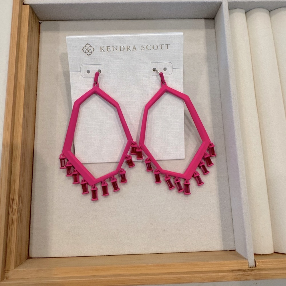 Kendra Scott Neon Earrings. NEW! Never worn